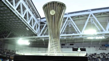 欧会决赛对阵产生：皇家贝蒂斯VS切尔西 先争五后争冠