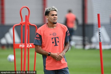 德甲球队拜仁慕尼黑备战新赛季
德甲球队拜仁慕尼黑备战新赛季