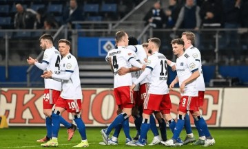 德甲激战:圣保利 VS 汉堡,谁能突破困境?