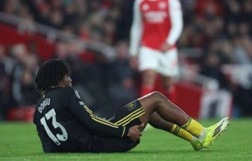 曼联贝尔刚爆发就重伤恐缺阵10周!库尼亚有望首发,卡里克有三种方案